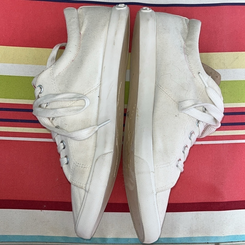 WOMEN’S SIZE 11/EURO 42 WHITE CANVAS AND RUBBER ROCKET DOG SHOES (LIKE KEDS) - Picture 5 of 9